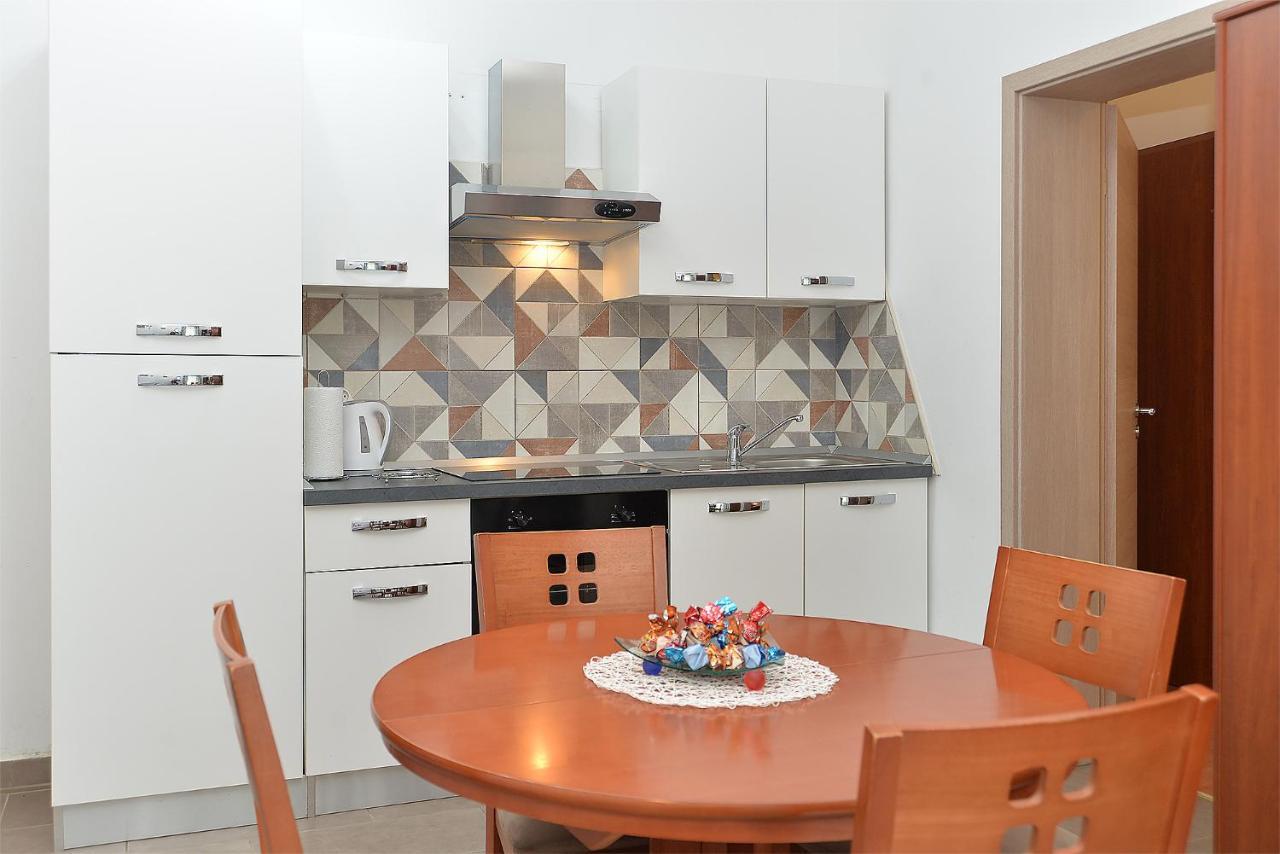Mira 1293 Apartman