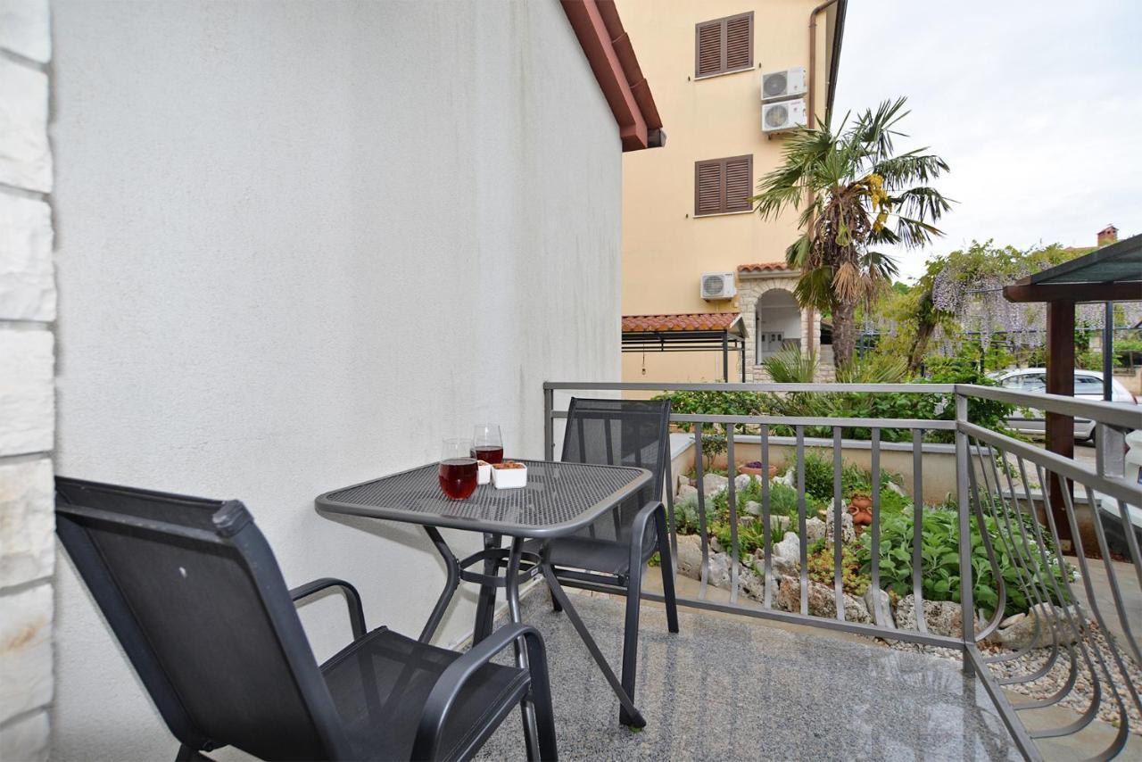 Mira 1293 Apartman *