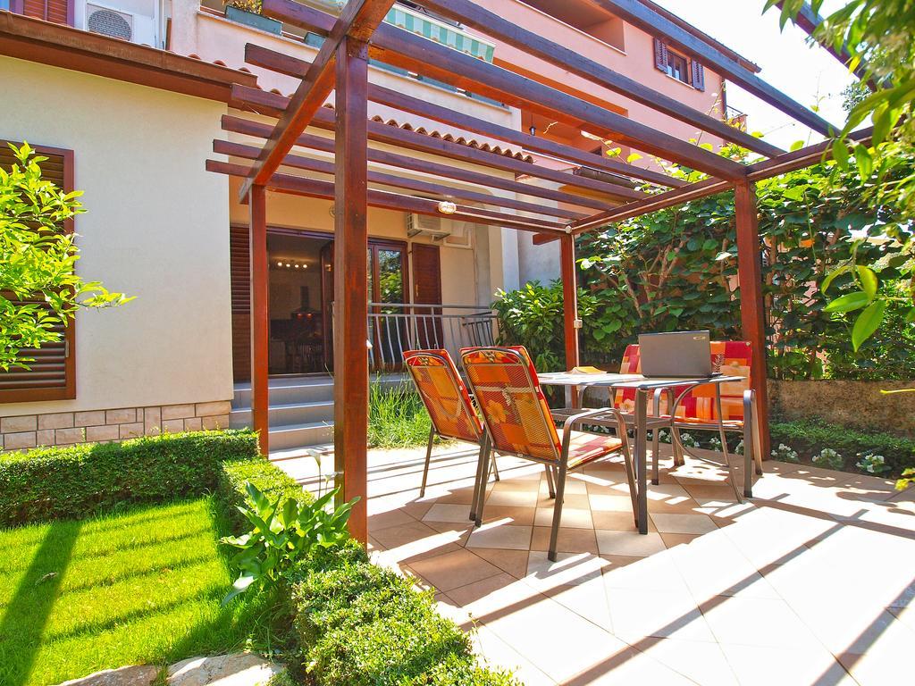 Apartman Mira 1293 *