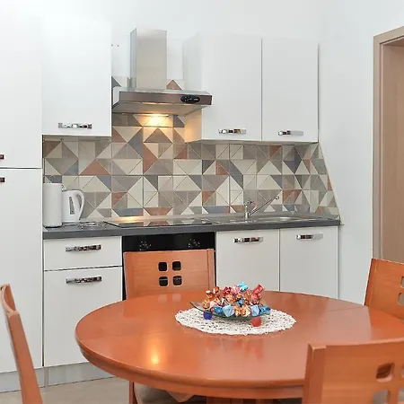 Apartments Mira 1293 Fažana Extérieur photo
