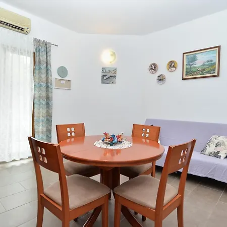 Apartments Mira 1293 Fažana Extérieur photo