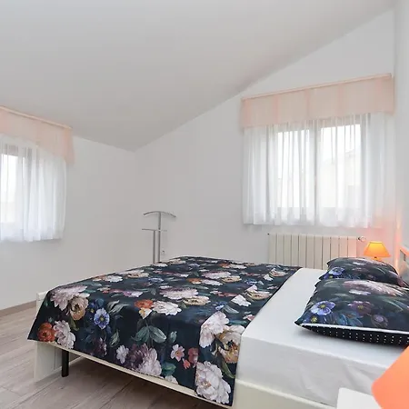 Apartments Mira 1293 Fažana Extérieur photo