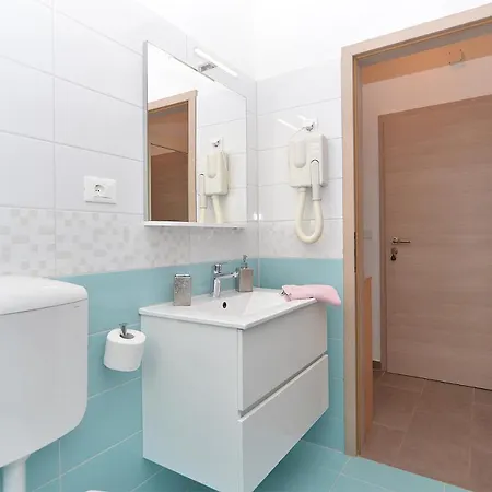Apartments Mira 1293 Fažana Extérieur photo