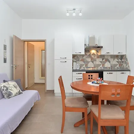 Apartments Mira 1293 Fažana Extérieur photo