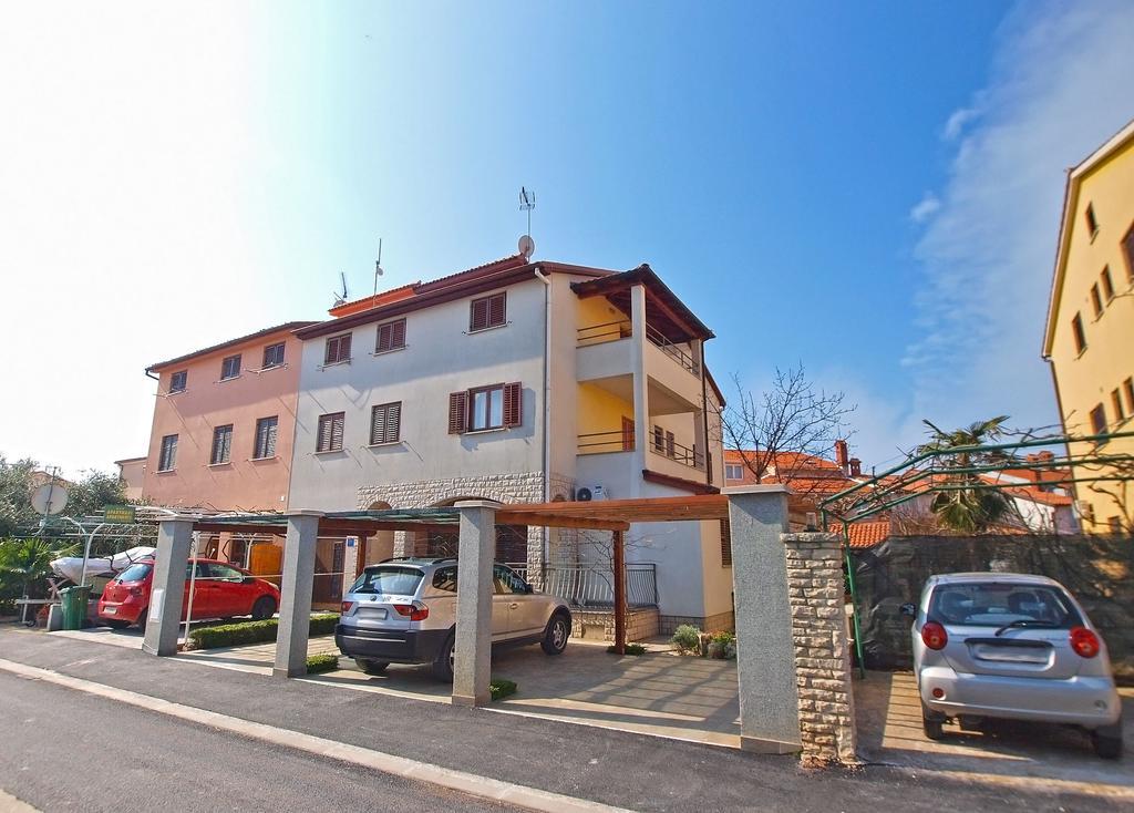 Mira 1293 Apartment