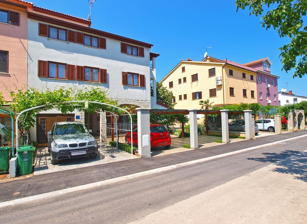 Mira 1293 Apartment